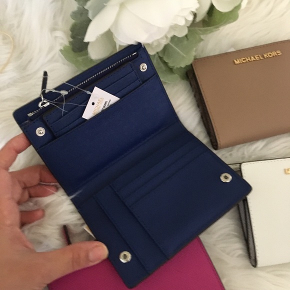 New Michael Kors card case carryall wallet - Picture 4 of 8